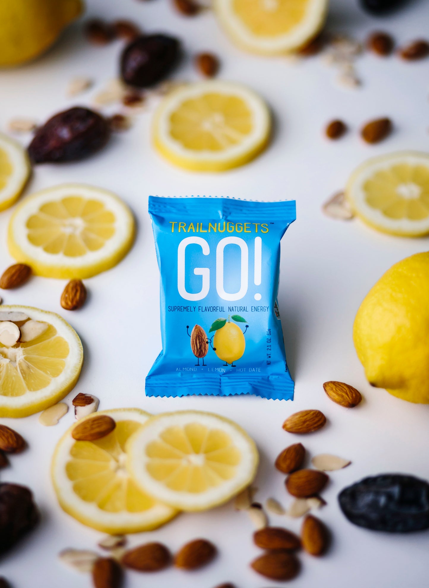 Trailnuggets GO! Lemon + Almond Energy Bar